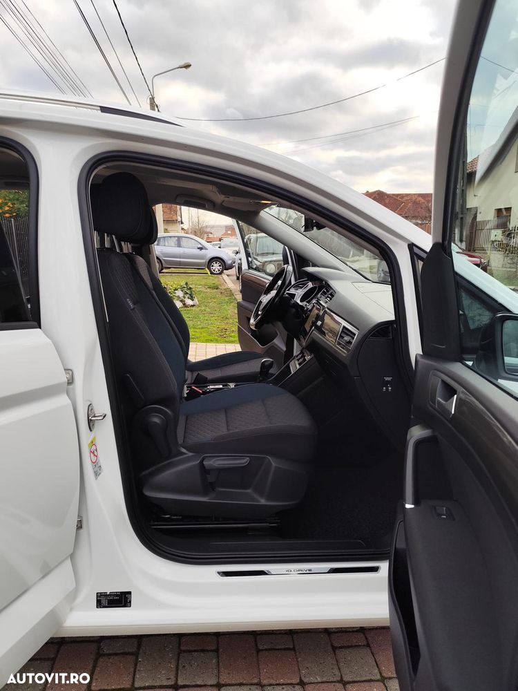 Volkswagen Touran - 6