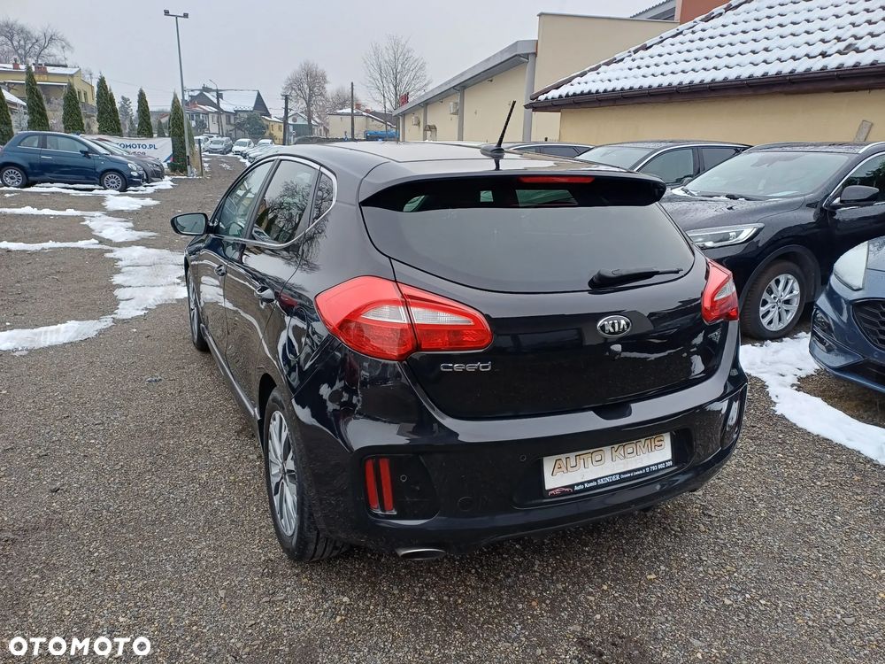 Kia Ceed 1.0 T-GDI ISG GT Line - 4