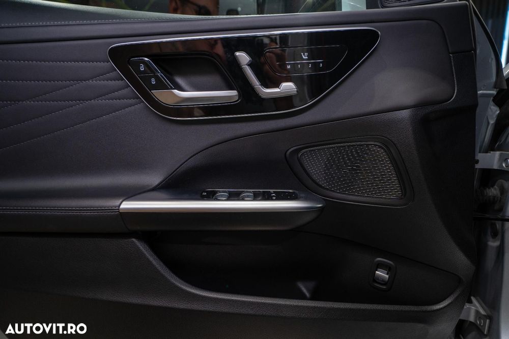 Mercedes-Benz C - 38