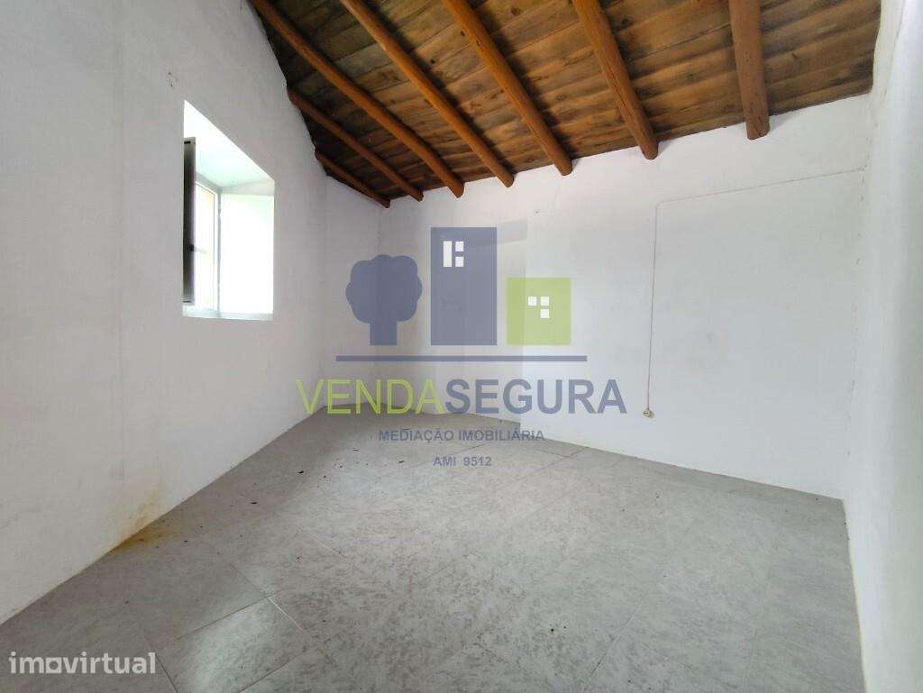 Moradia T1 R/C com quintal | Sobral da Adiça - Grande imagem: 3/19