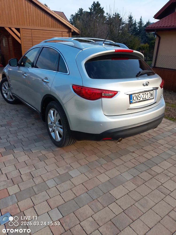 Infiniti QX70 - 3