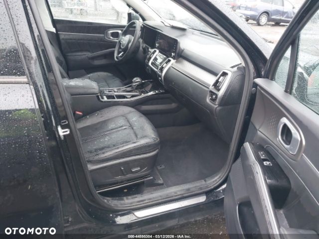 Kia Sorento - 16