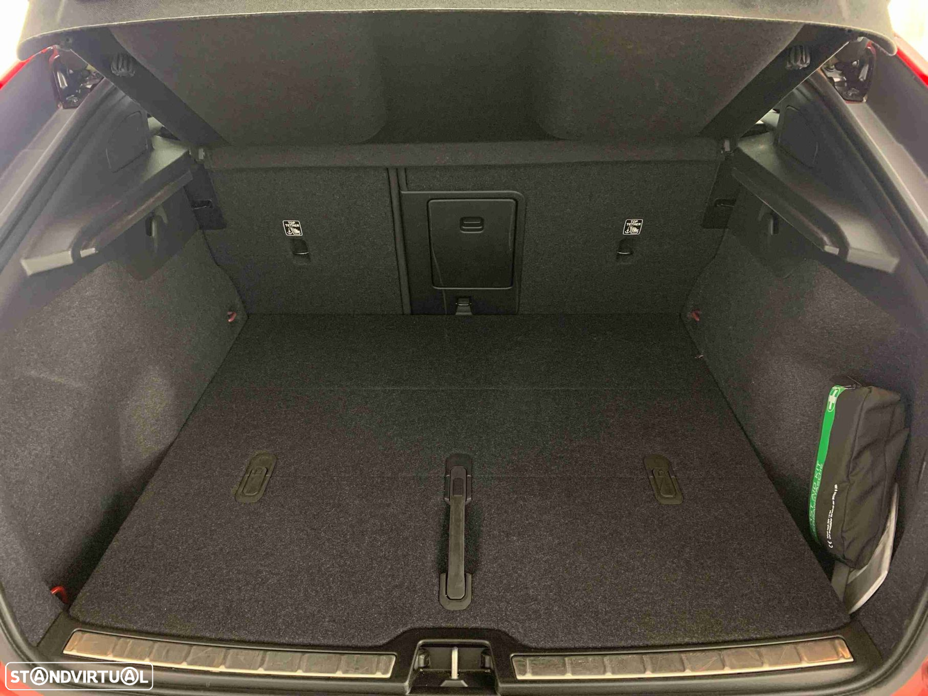 Volvo C40 Recharge Plus - 14