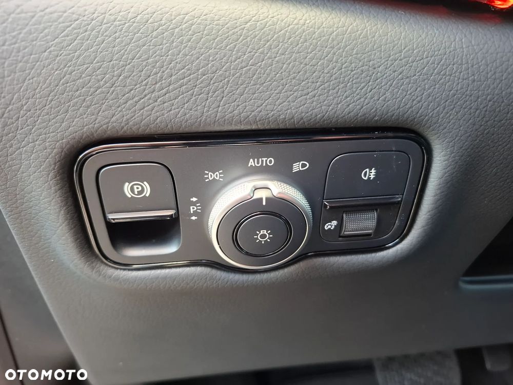 Mercedes-Benz Klasa V 250 d Avantgarde 9G-Tronic (długi) - 39