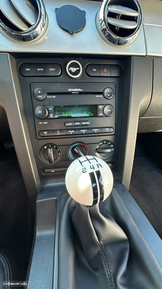 Ford Mustang - 11