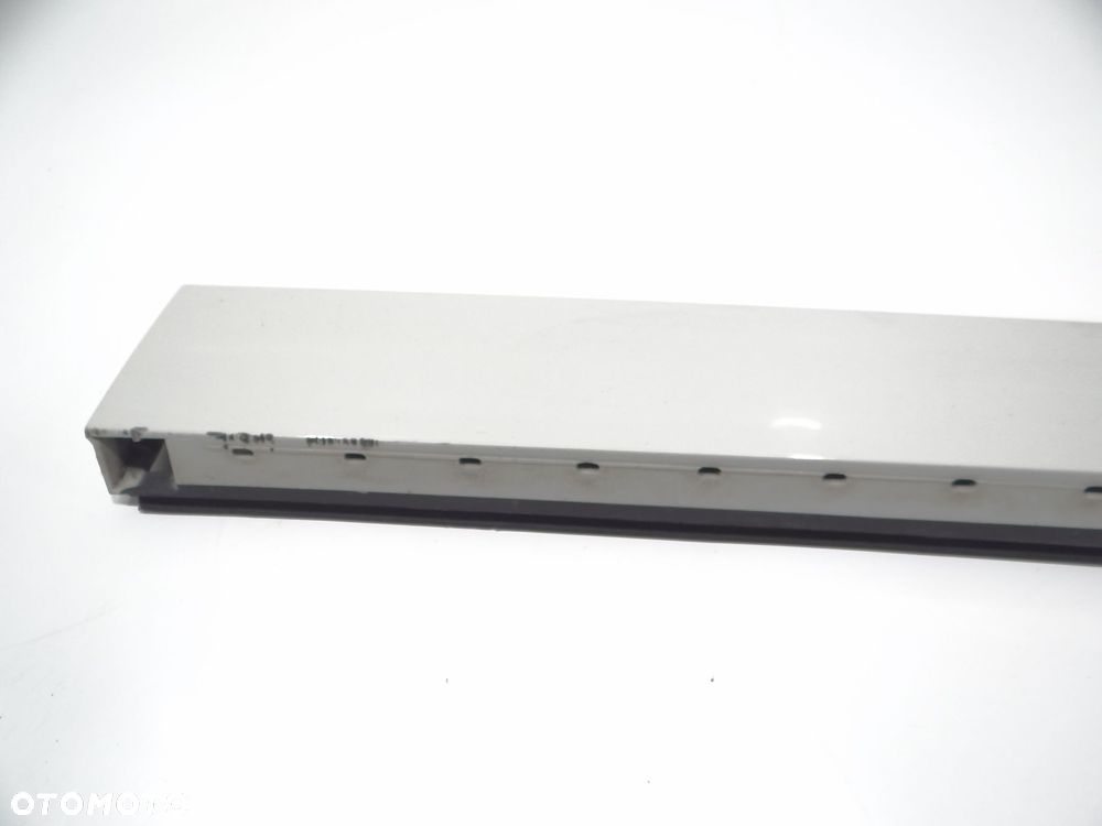 LISTWA DRZWI PRAWY PRZÓD BMW X3 F25 M PAKIET 8050448 300/0 - 13