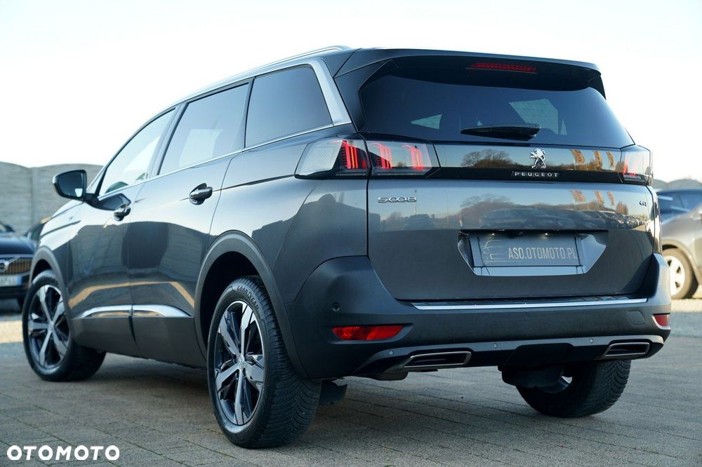 Peugeot 5008 - 8