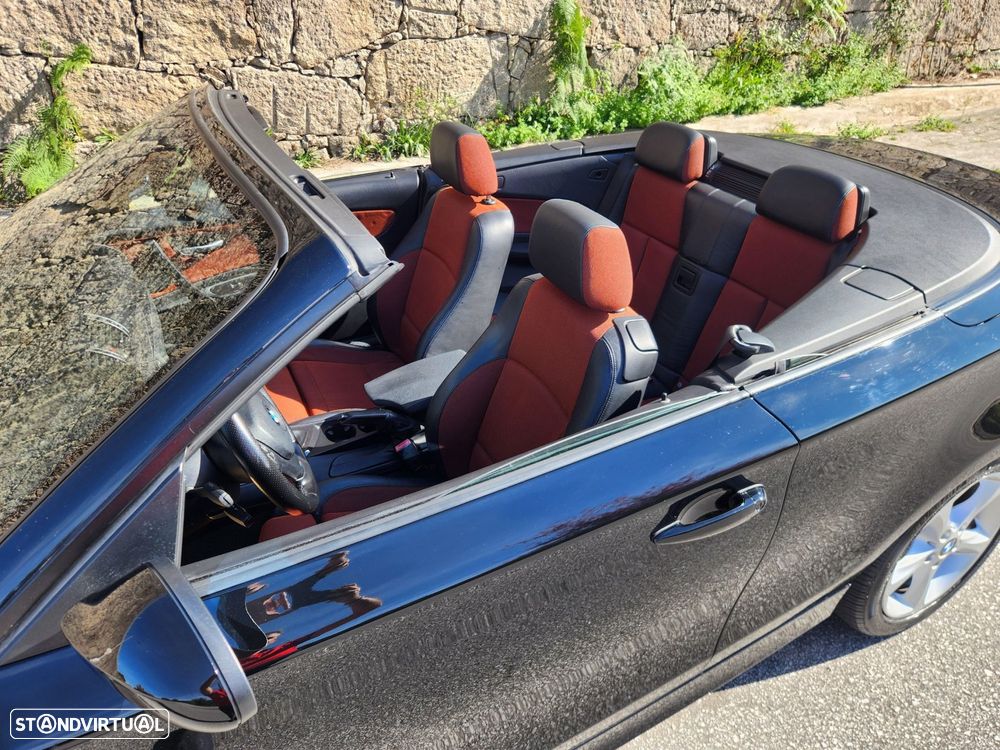 BMW 118 i Cabrio Edition Sport - 12