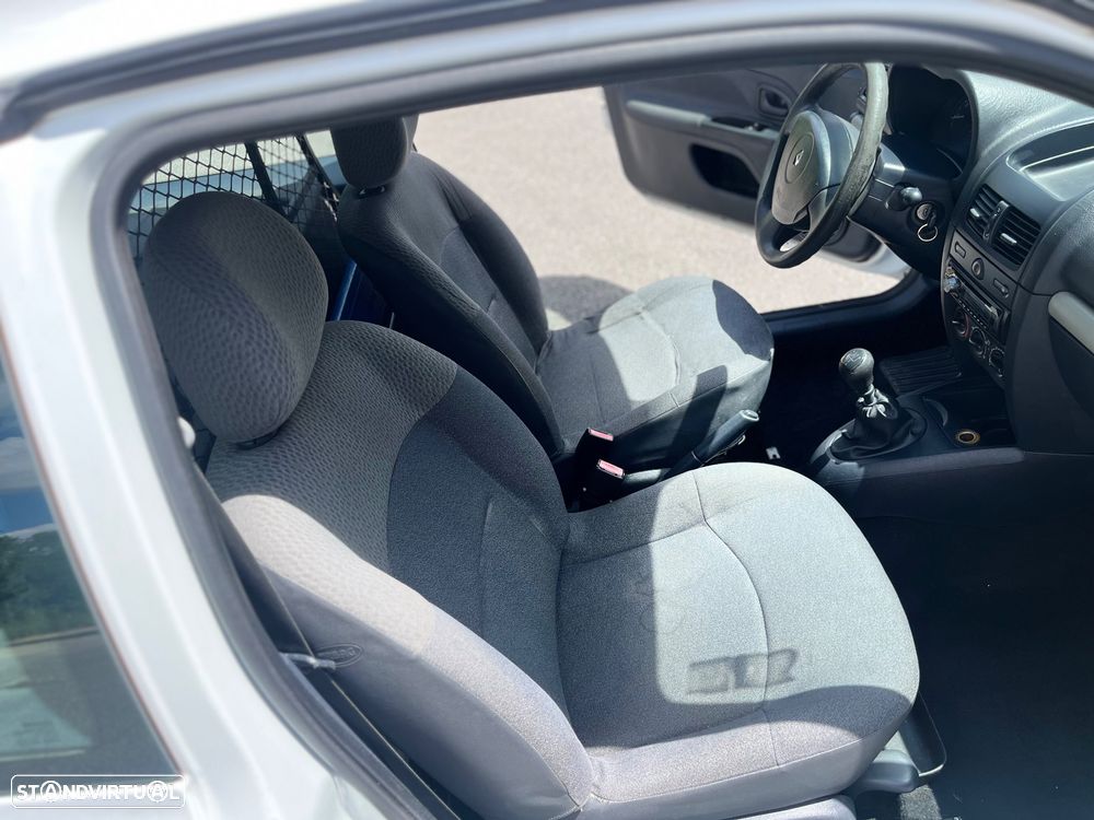 Renault Clio 1.5 dCi Confort Authentique - 6