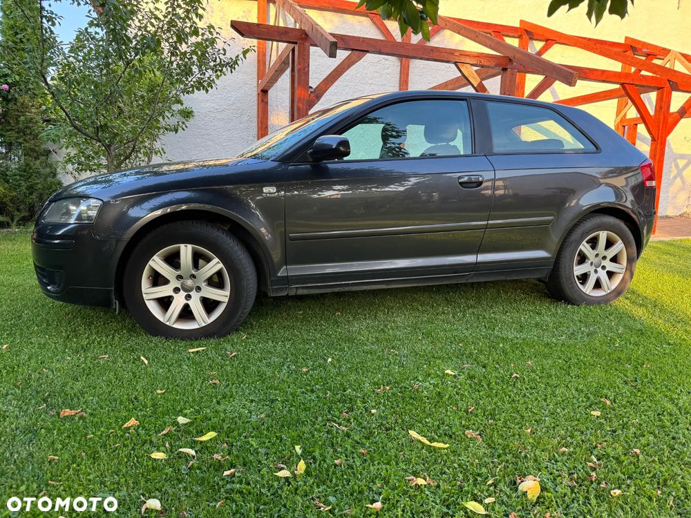 Audi A3 3-drzwiowe 1.6 Ambition - 1