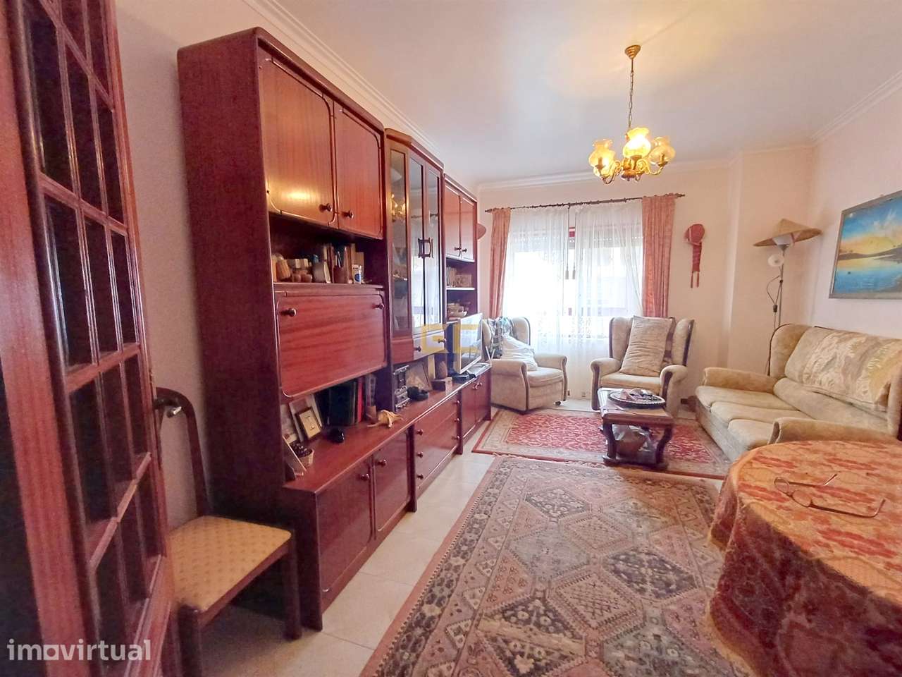 Apartamento T2 com arrumo na cave, nas Abadias! - Grande imagem: 4/15
