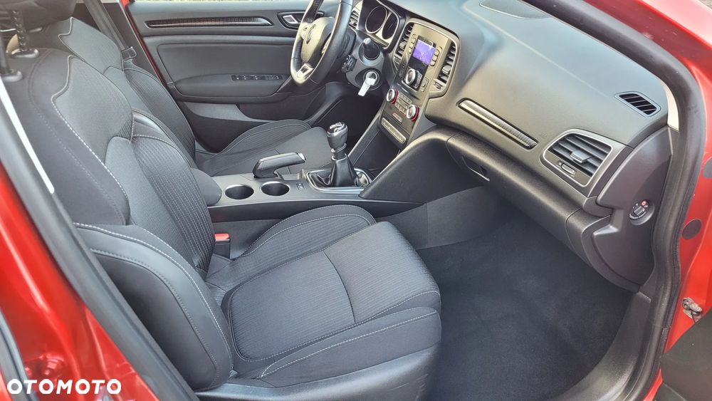 Renault Megane 1.2 Energy TCe Life - 17