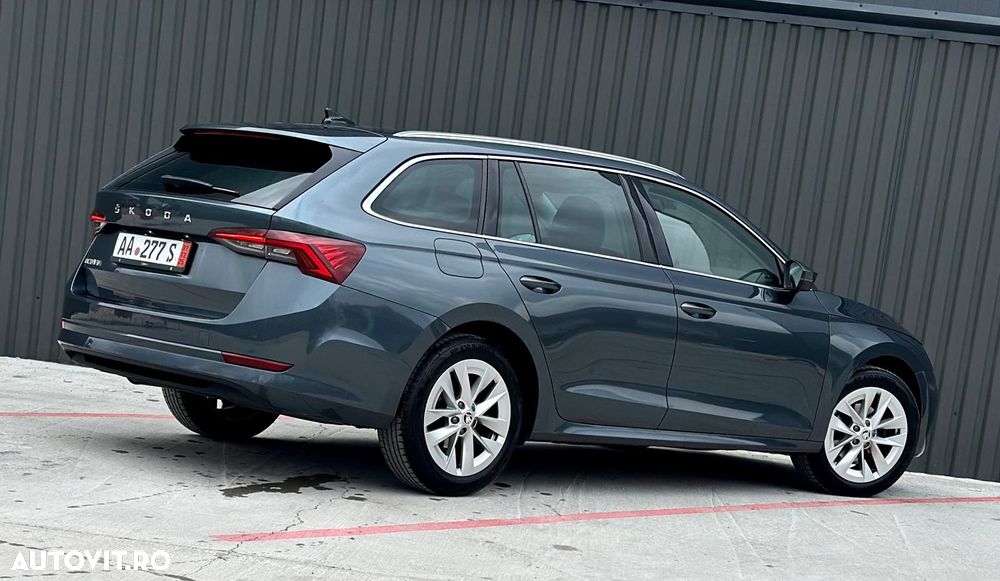 Skoda Octavia Combi 2.0 TDI DSG Style - 4