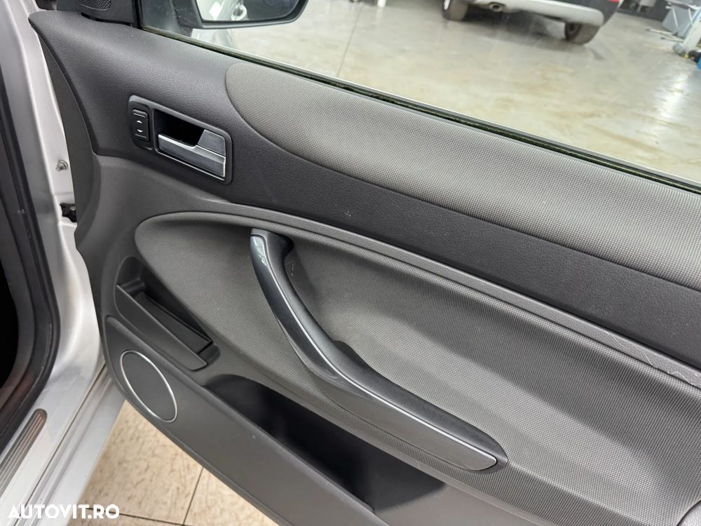 FORD Kuga 2012 — imagine 21
