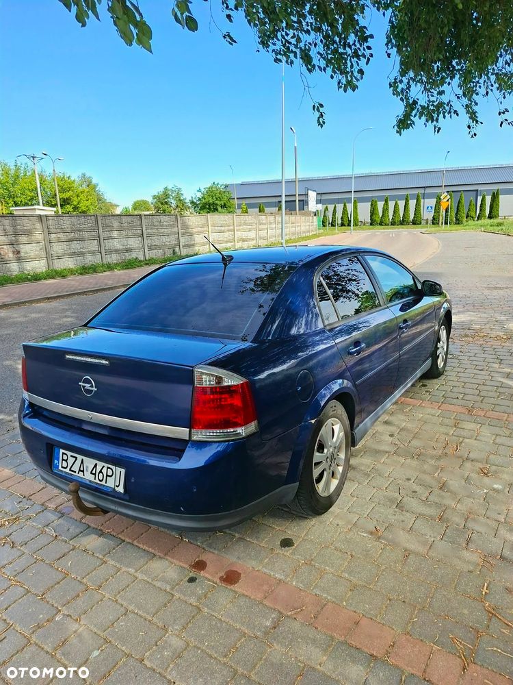 Opel Vectra 1.9 CDTI Essentia - 4