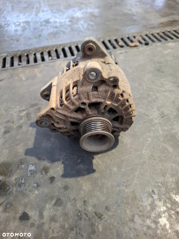 Alternator Volkswagen transporter T6 2.0 TDI - 2