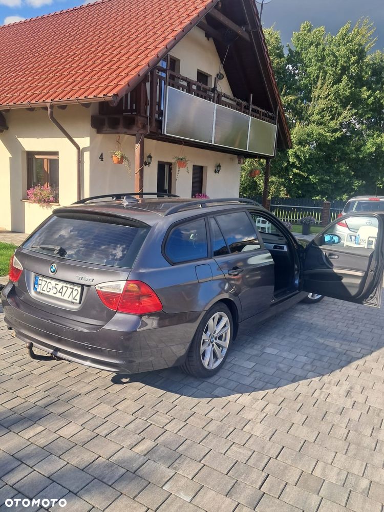BMW Seria 3 318d - 9