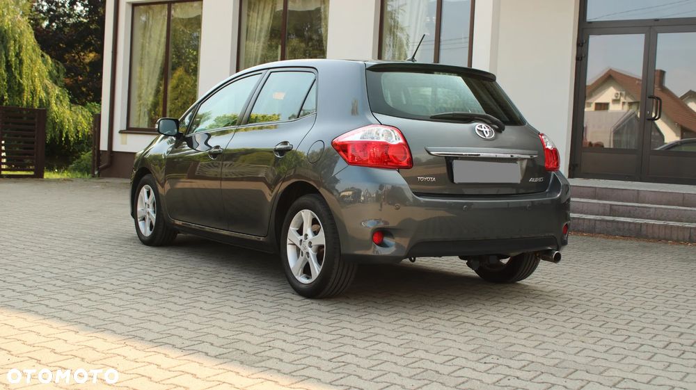 Toyota Auris 1.6 Executive - 22