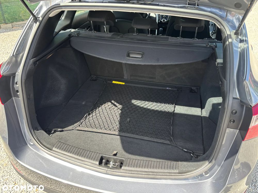 Hyundai i30 i30cw 1.4 CRDi Advantage - 19