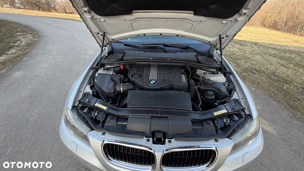 BMW Seria 3 320d xDrive - 18