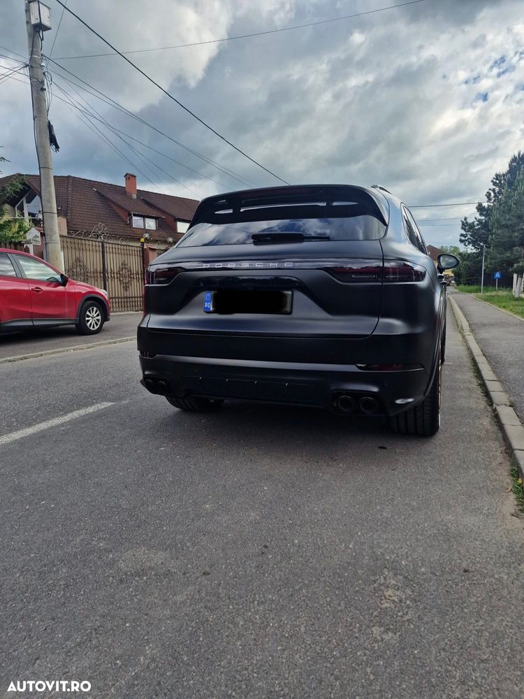 Porsche Cayenne - 7