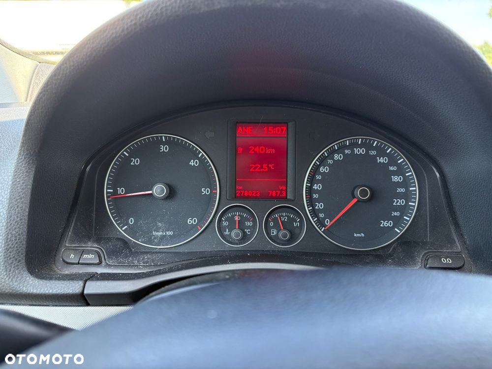 Volkswagen Jetta 1.9 TDI Comfortline - 11