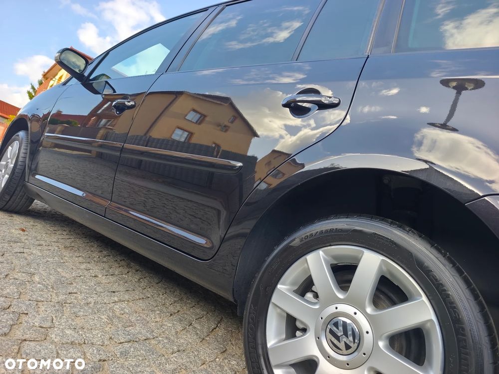 Volkswagen Touran - 13