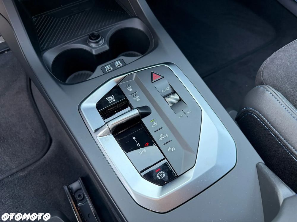 BMW Seria 1 120i - 11