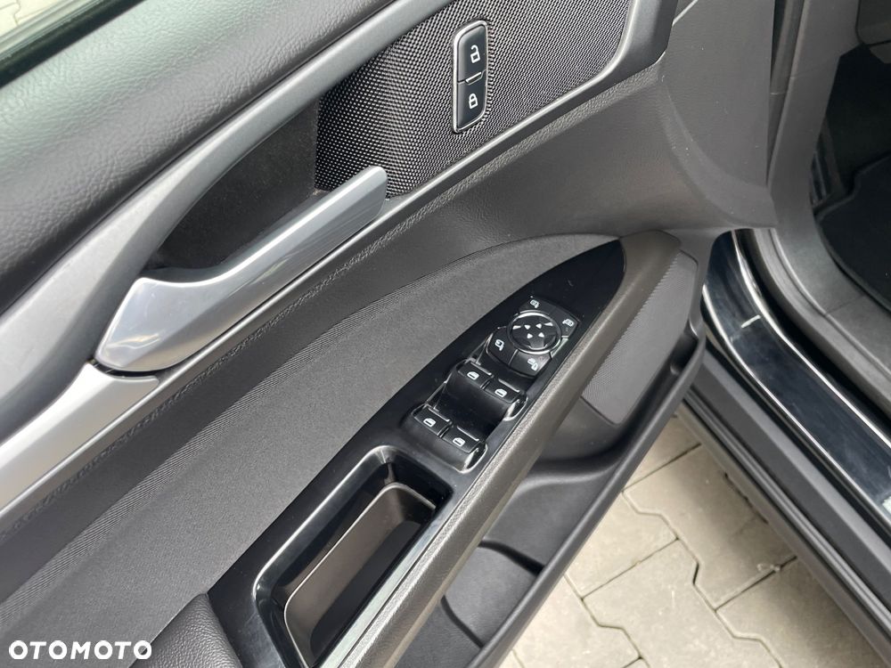 Ford Mondeo - 18