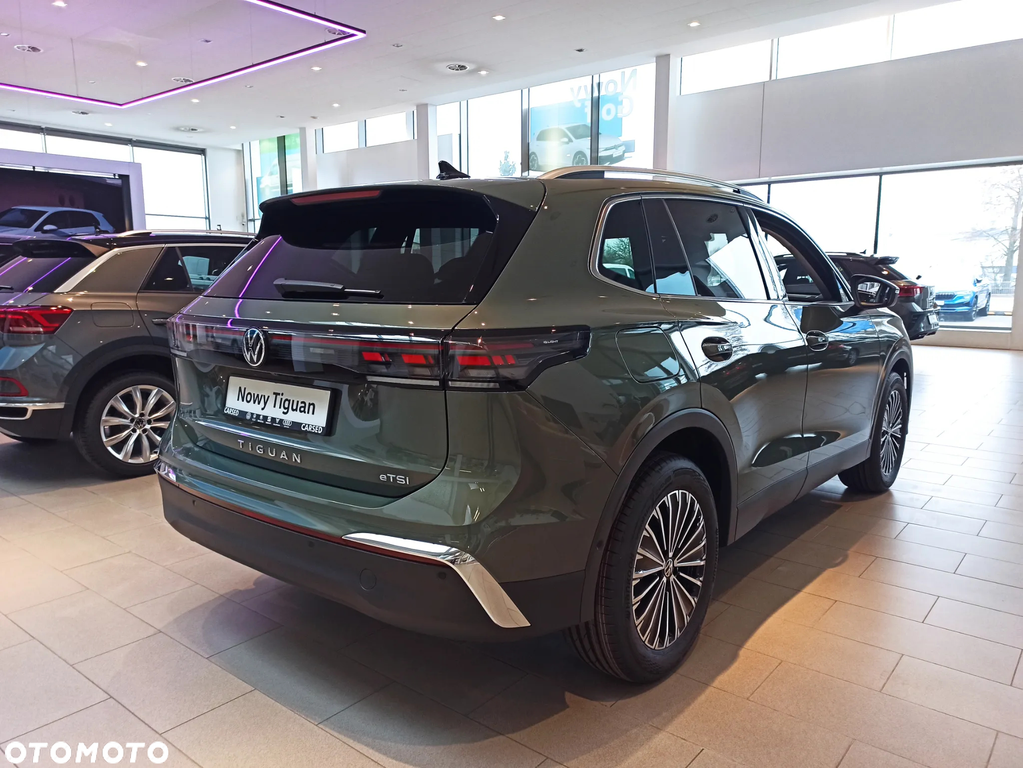 Volkswagen Tiguan - 4