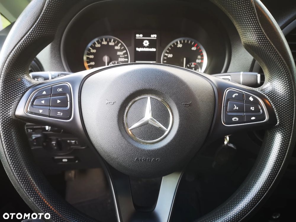 Mercedes-Benz Vito - 10