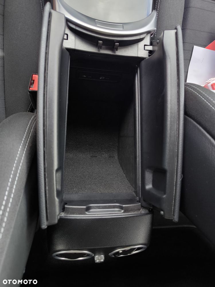 Mercedes-Benz GLC 200 d 4Matic 9G-TRONIC - 25