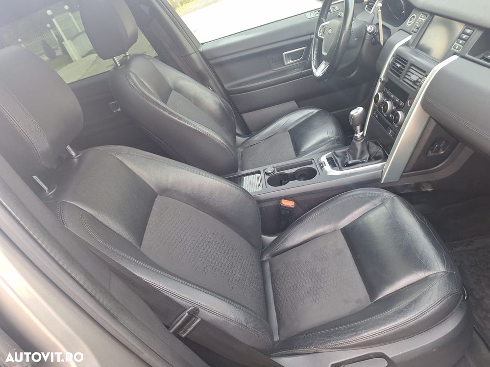 Land Rover Discovery Sport - 8