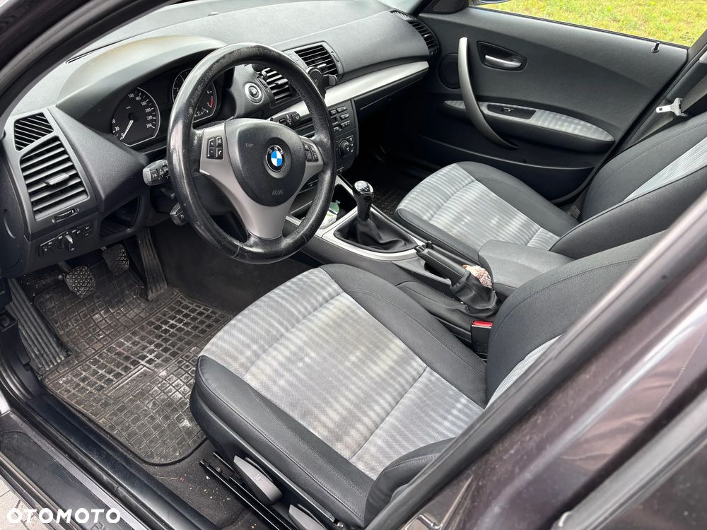 BMW Seria 1 116i - 11