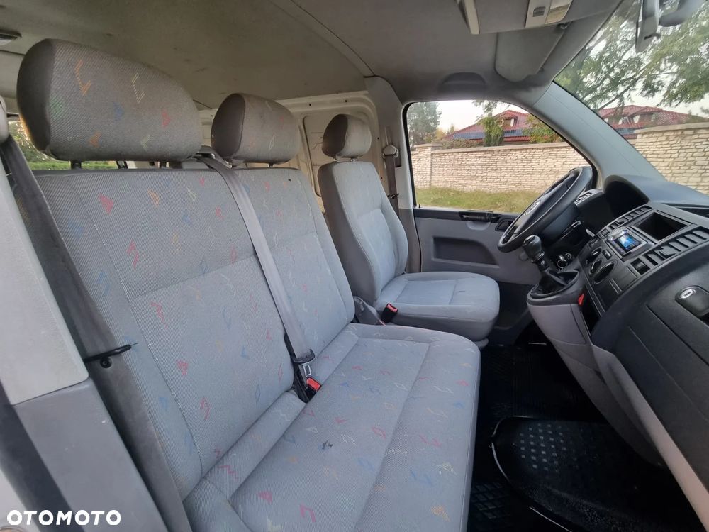 Volkswagen T5 - 16