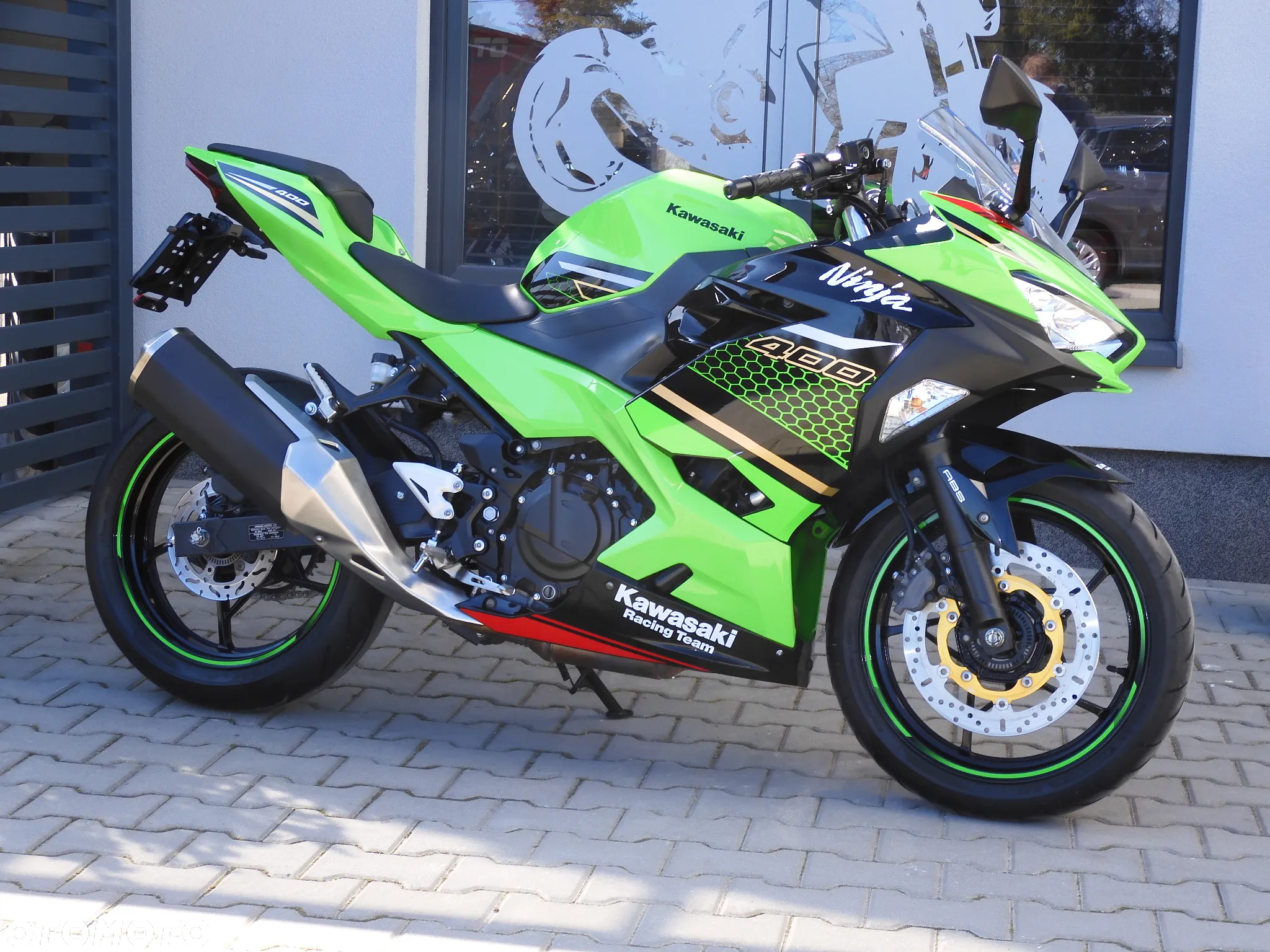 Kawasaki Ninja 400 - 18