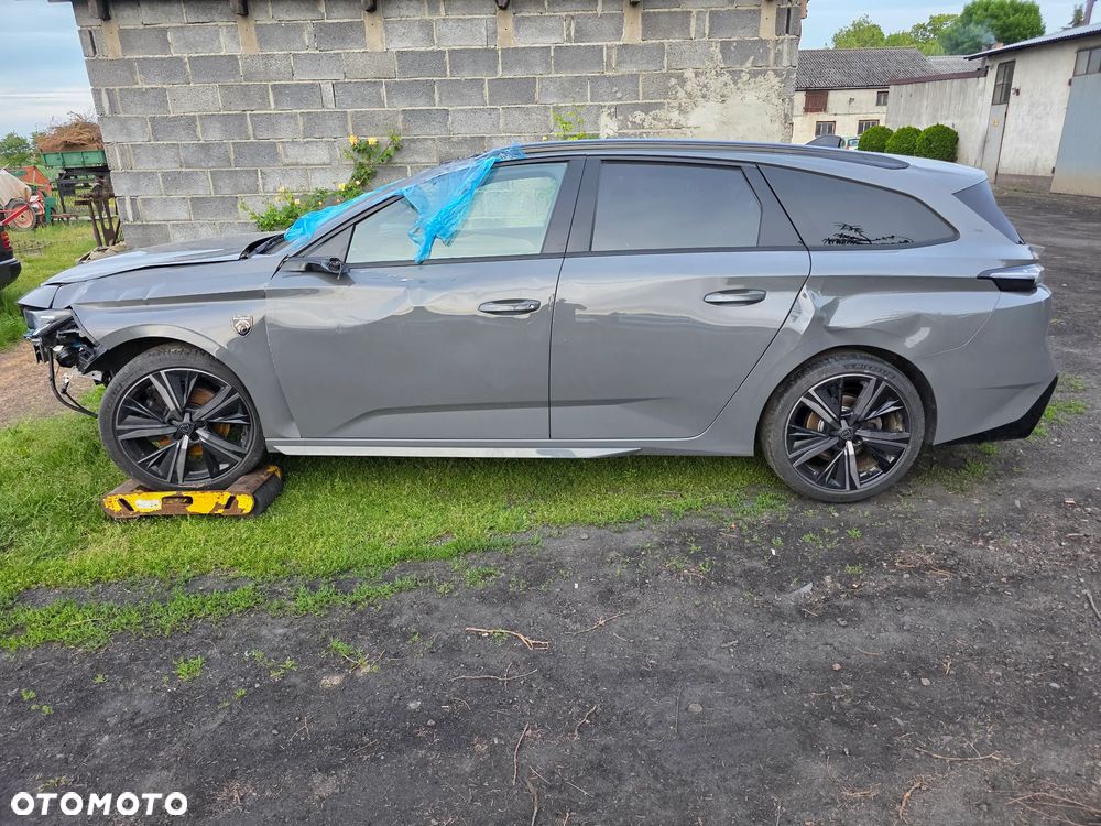 Peugeot 308 BlueHDi 130 EAT8 GT - 4