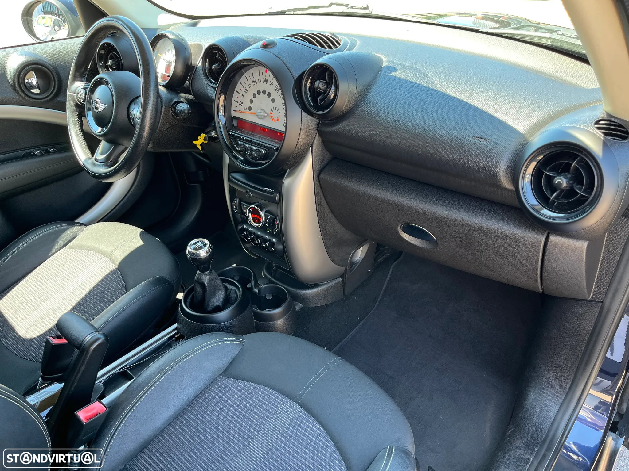 MINI Countryman Cooper D - 18
