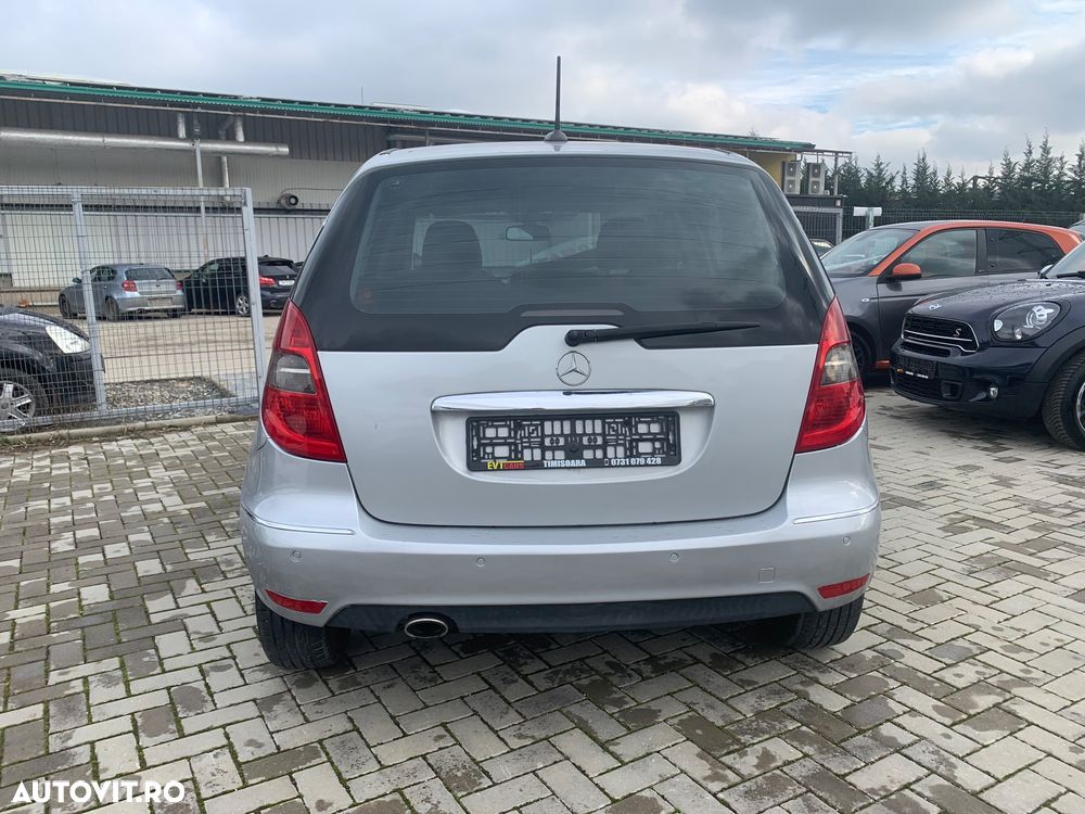 Mercedes-Benz A 180 - 9