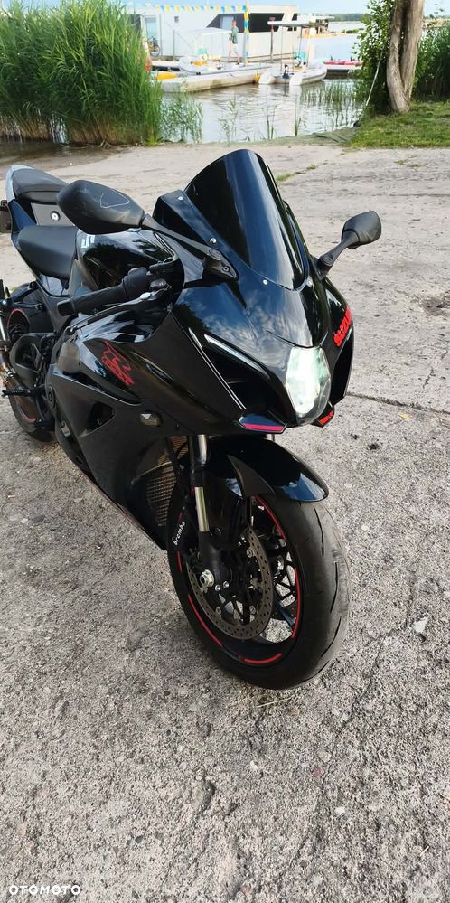 Suzuki GSX-R - 5