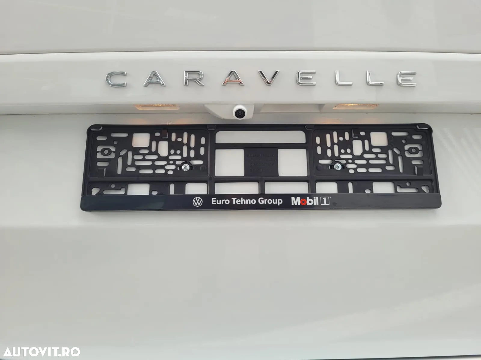 Volkswagen Caravelle - 14