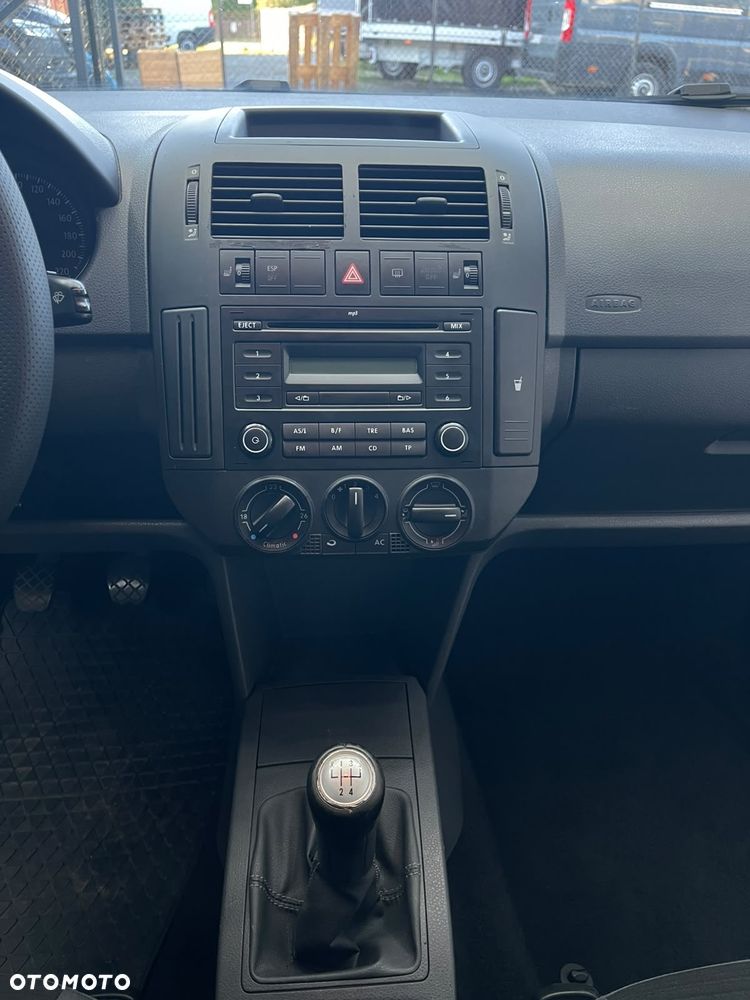 Volkswagen Polo 1.2 Blue Motion Technology Team - 22