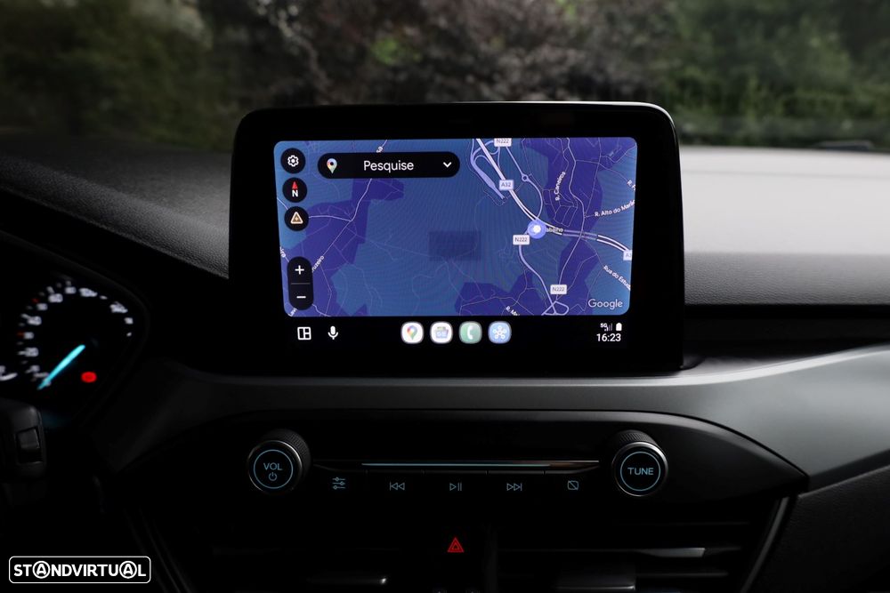 Ford Focus 1.0 EcoBoost MHEV ST-Line - 38