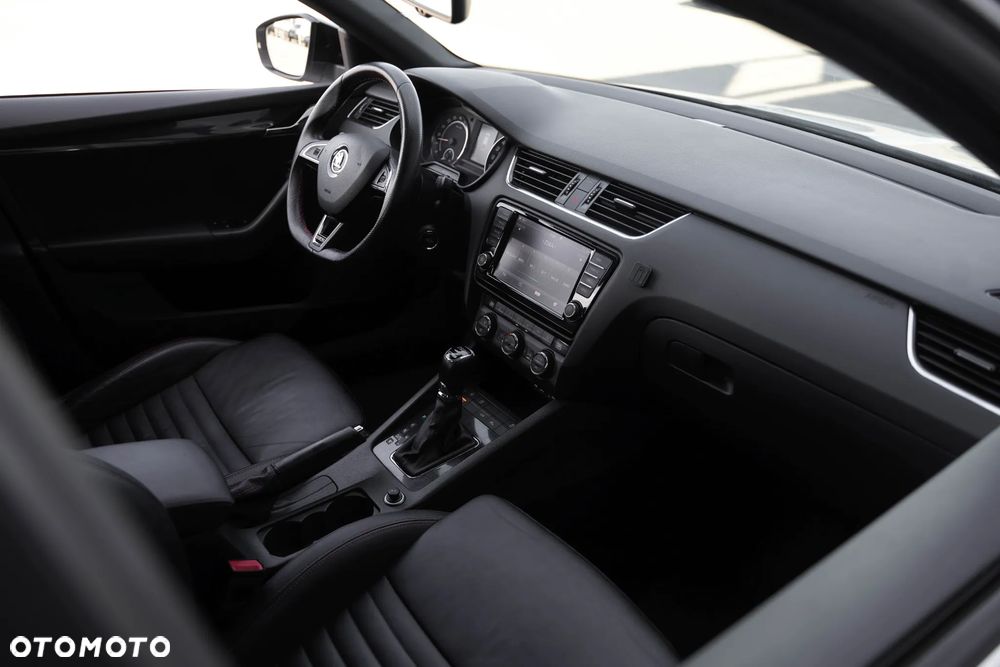 Skoda Octavia 2.0 TDI 4x4 RS DSG - 36