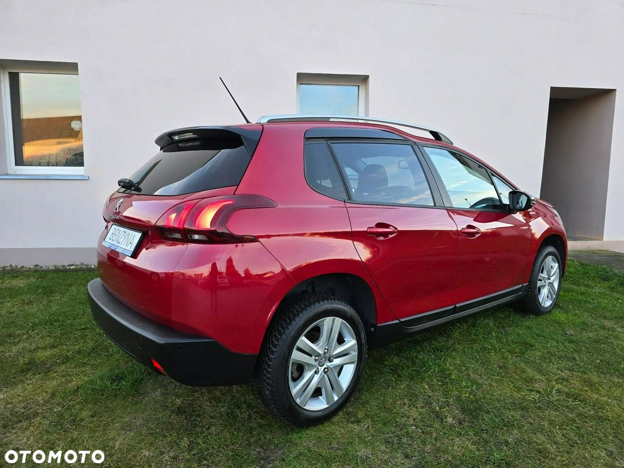 Peugeot 2008 1.2 Pure Tech Style - 6