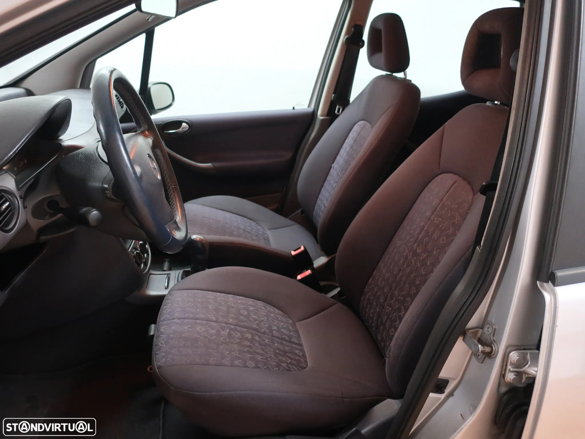 Mercedes-Benz A 140 Classic - 13