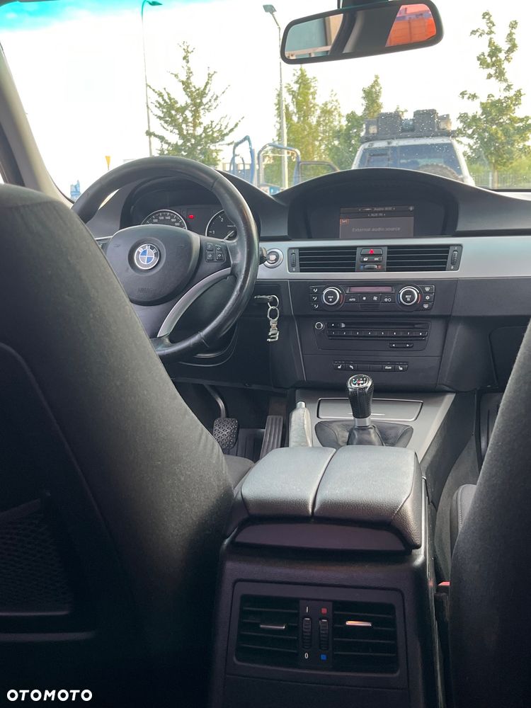 BMW Seria 3 320d - 30