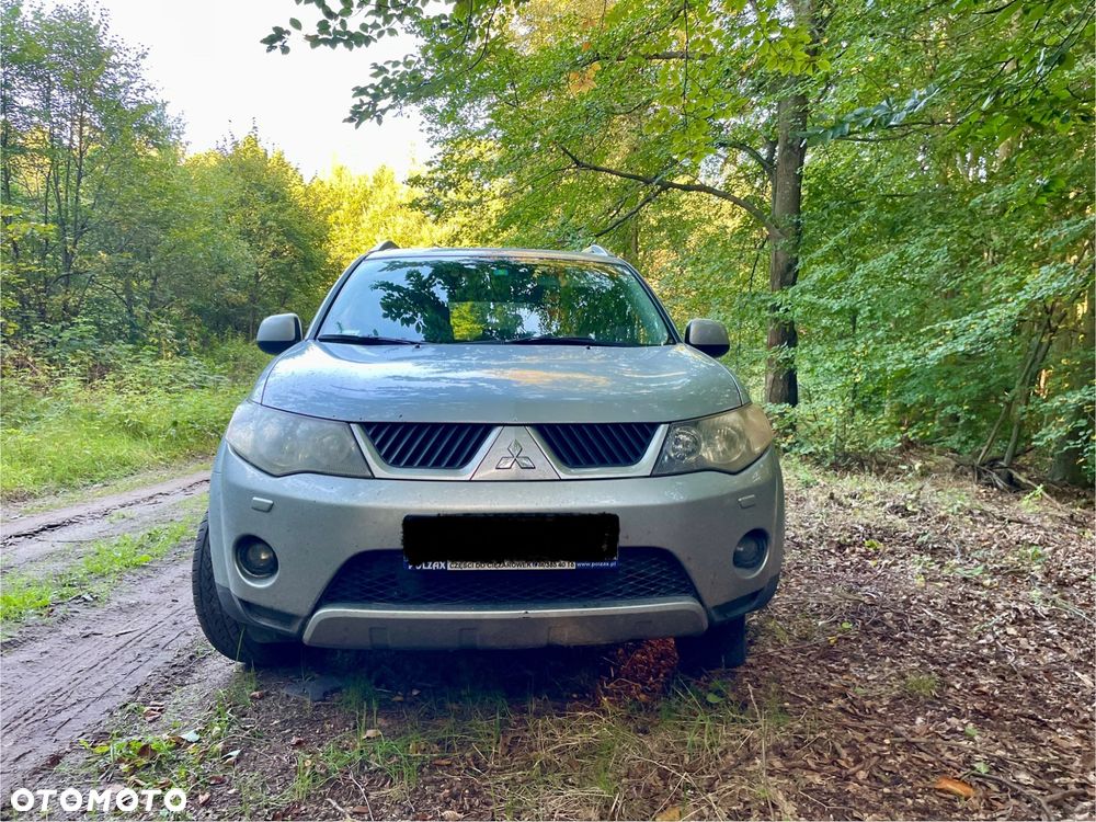 Mitsubishi Outlander 2.0 DID Instyle - 2