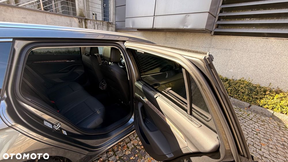 Skoda Superb 2.0 TDI SCR 4x4 L&K DSG - 34