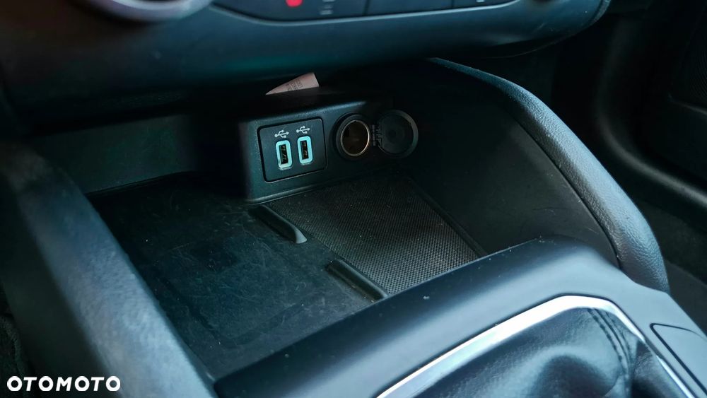 Ford Focus 1.5 EcoBlue Start-Stopp-System TITANIUM - 34